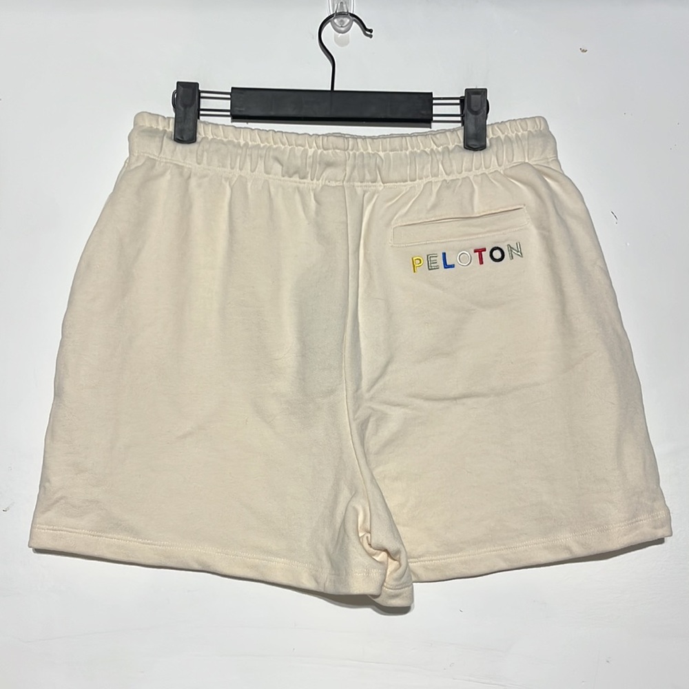 NEW Peloton Beige Sweat Shorts Size Large - Picture 7 of 10